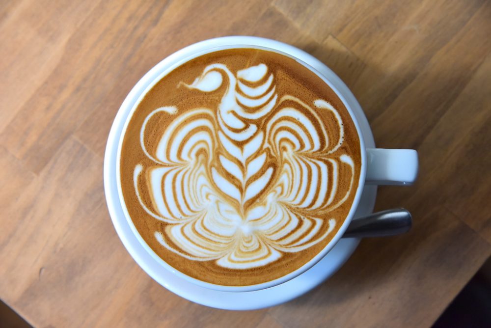 Connect Coffee｜世界的なラテアートの名手が描く、カップ1杯の芸術｜muto(ミュート) 大人の好奇心を旅するwebマガジン