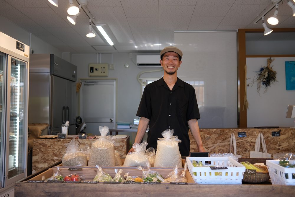 上野万太郎 IN THE FARM」浜野貴志