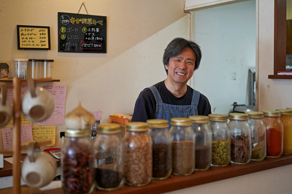 上野万太郎